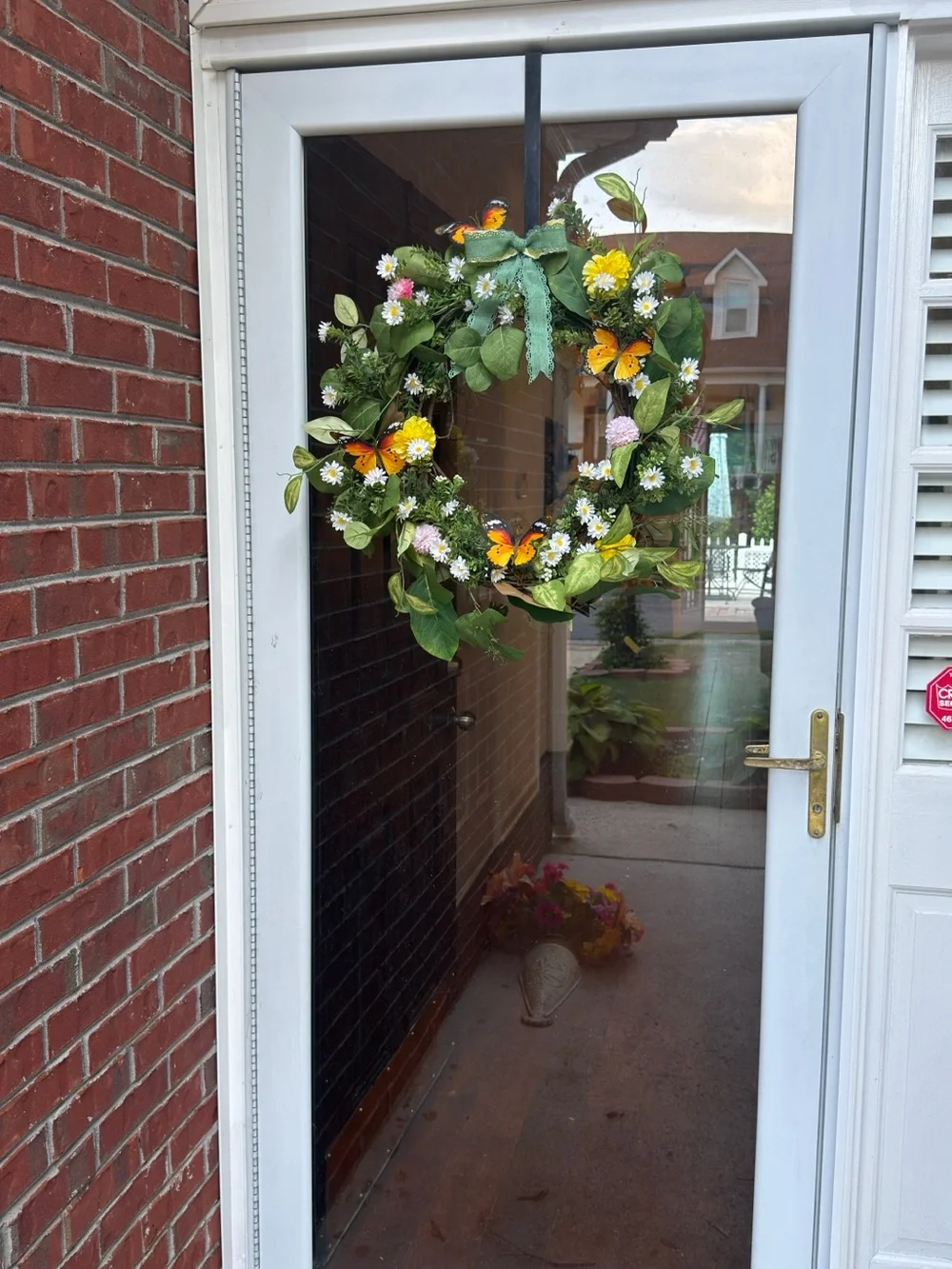 Hand Crafted Yellow Butterfly Daisy Floral Wreath with Green Bow